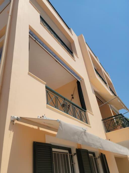 Appartement Avec Vue Aegina Экстерьер фото